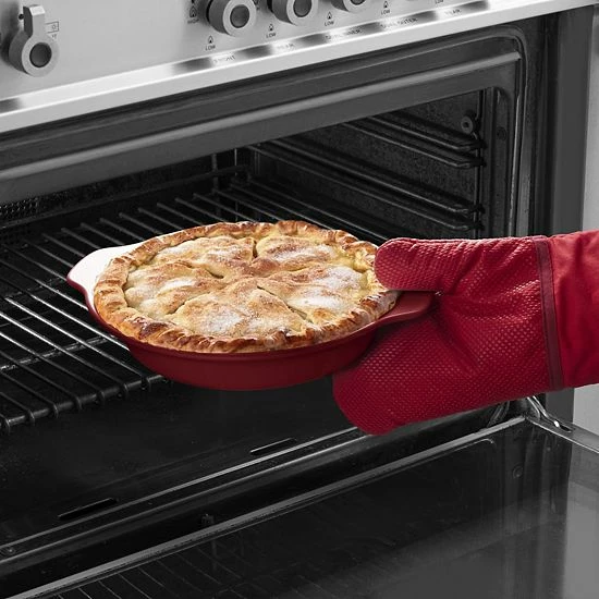 KitchenAid KQ995BX Vitrified Stoneware 9-in. Pie Plate Empire Red KitchenAid KQ995BX Vitrified Stoneware 9-in. Pie Plate Empire Red -KitchenAid Shop unnamed file 1068