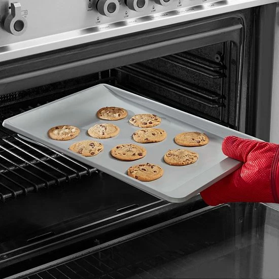 KitchenAid KE955OSNSA Nonstick Aluminized Steel 13" X 18" Cookie Slider 5 KitchenAid KE955OSNSA Nonstick Aluminized Steel 13" X 18" Cookie Slider - Image 3