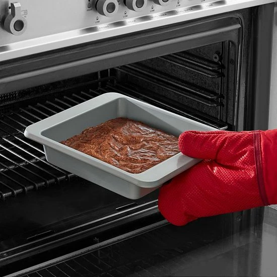 KitchenAid KE961OSNSA Nonstick Aluminized Steel 9-in. Square Cake Pan KitchenAid KE961OSNSA Nonstick Aluminized Steel 9-in. Square Cake Pan -KitchenAid Shop unnamed file 1492