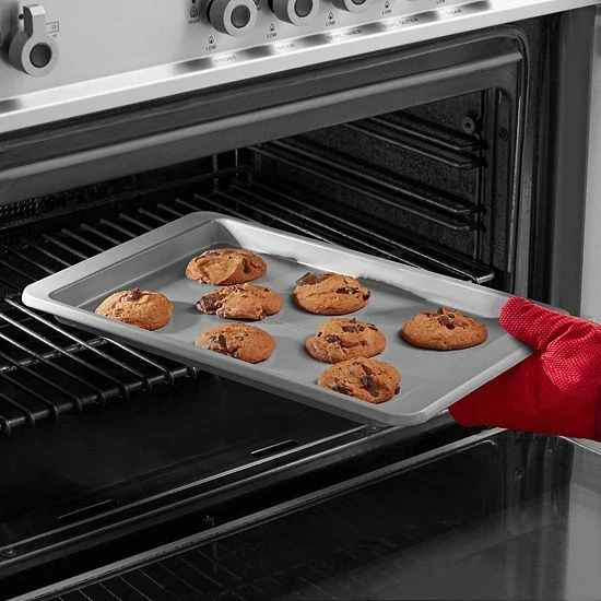KitchenAid KE953OSNSA Nonstick Aluminized Steel 10" X 15" Baking Sheet 4 KitchenAid KE953OSNSA Nonstick Aluminized Steel 10" X 15" Baking Sheet - Image 2