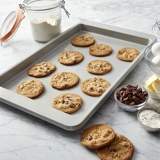 KitchenAid KE953OSNSA Nonstick Aluminized Steel 10" X 15" Baking Sheet 5 KitchenAid KE953OSNSA Nonstick Aluminized Steel 10" X 15" Baking Sheet - Image 3