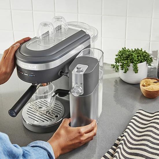 KitchenAid® KES6403DG Semi-Automatic Espresso Machine 6 KitchenAid® KES6403DG Semi-Automatic Espresso Machine - Image 4