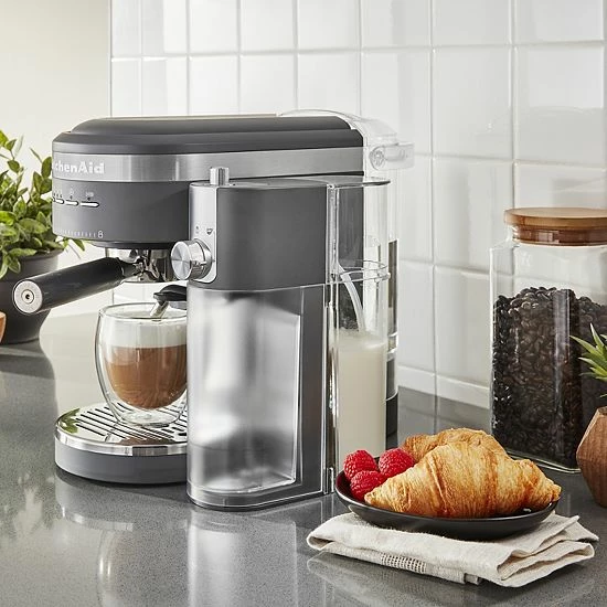 KitchenAid® KES6403DG Semi-Automatic Espresso Machine 7 KitchenAid® KES6403DG Semi-Automatic Espresso Machine - Image 5