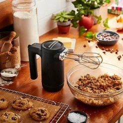 KitchenAid® KHMB732 Cordless 7-Speed Hand Mixer Empire Red 19 KitchenAid® KHMB732 Cordless 7-Speed Hand Mixer Empire Red -KitchenAid Shop unnamed file 99